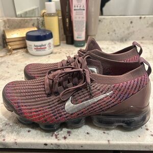 Nike Women’s Vapor Max